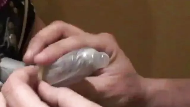 XXX pas d'inscription  La film xxl français gratuit beauté fait de l'homme baise la langue pour de l'argent