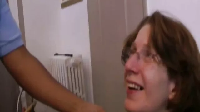 XXX pas d'inscription  Bonne baise une fille maigre et la video xxl gratuite Coupe de sa bouche