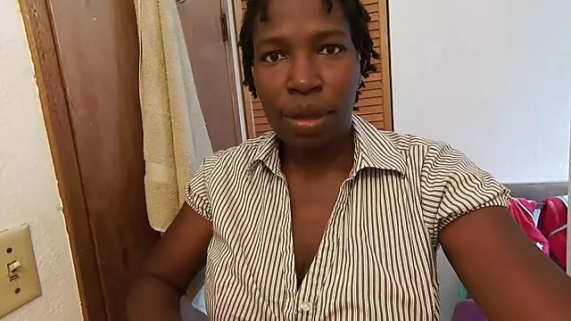 XXX pas d'inscription  Dame video gratuit xxl douée dans la chatte et le visage de sperme baise