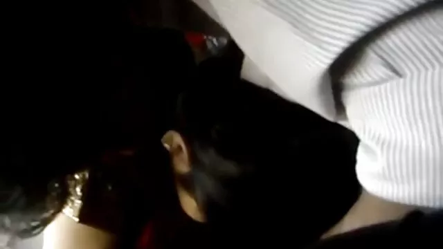 XXX pas d'inscription  Une film de xxl gratuit amie qui est excitée par ses loups serrés