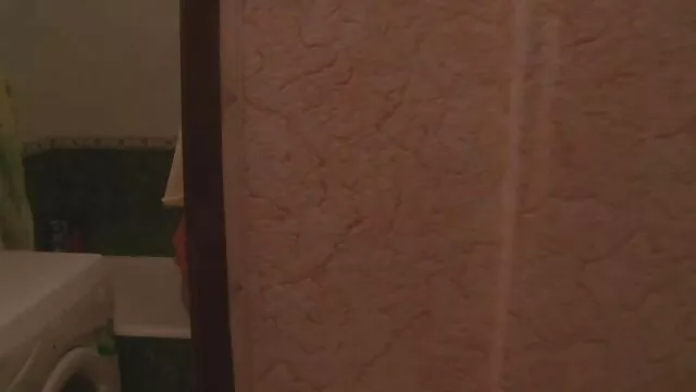 XXX pas d'inscription  Tendre allionoshka extrait de film xxl gratuit a donné à l'enfant un chat juteux