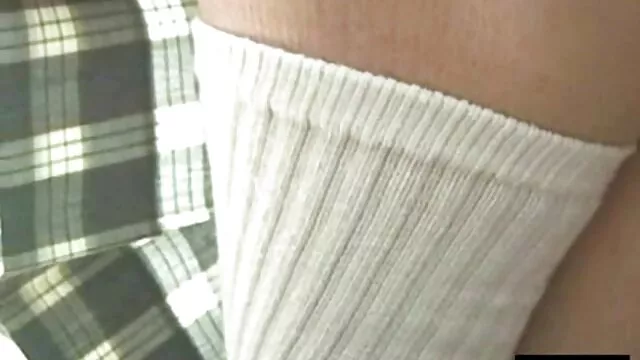 XXX pas d'inscription  Doigté chaud Toon un film porno xxl sur le canapé